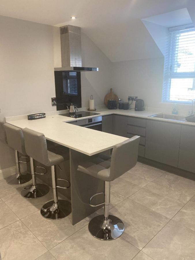Modern 3-Bed Apartment In Magherafelt Sleeps 8 Zewnętrze zdjęcie