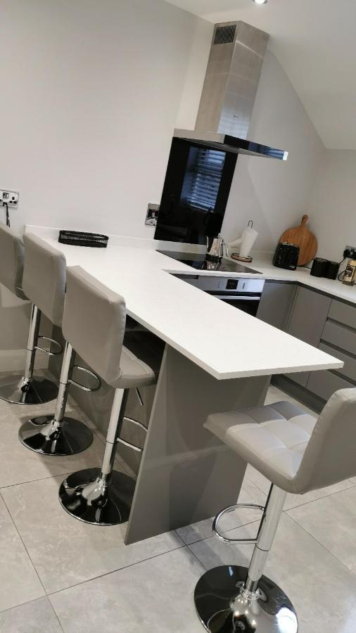 Modern 3-Bed Apartment In Magherafelt Sleeps 8 Zewnętrze zdjęcie