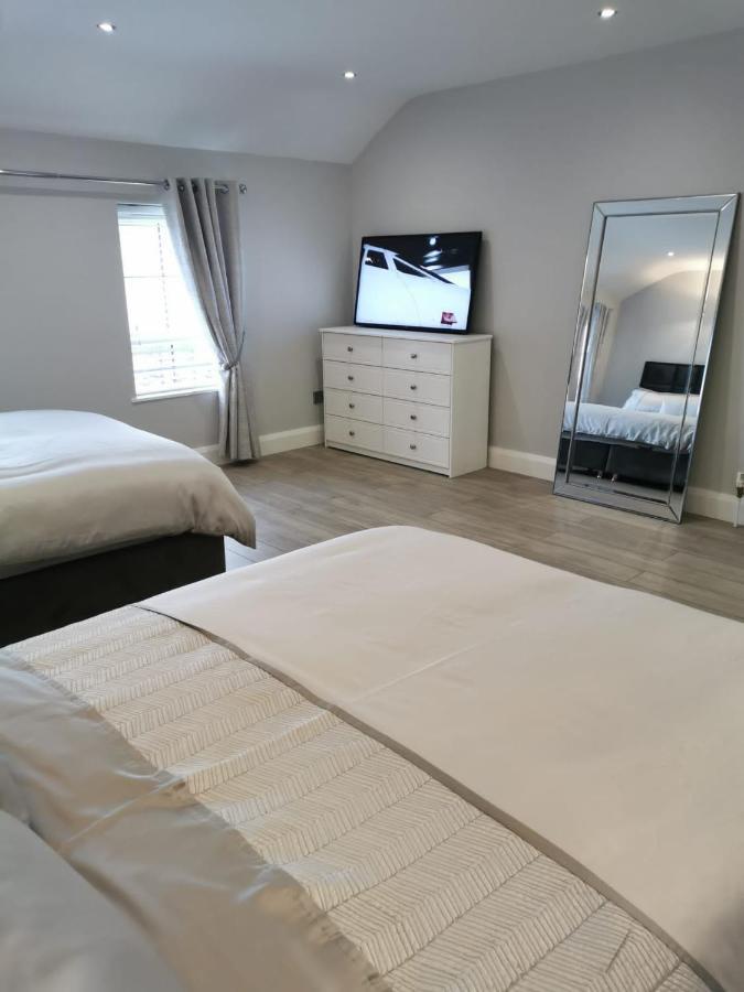 Modern 3-Bed Apartment In Magherafelt Sleeps 8 Zewnętrze zdjęcie