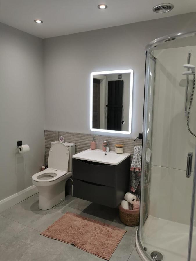 Modern 3-Bed Apartment In Magherafelt Sleeps 8 Zewnętrze zdjęcie