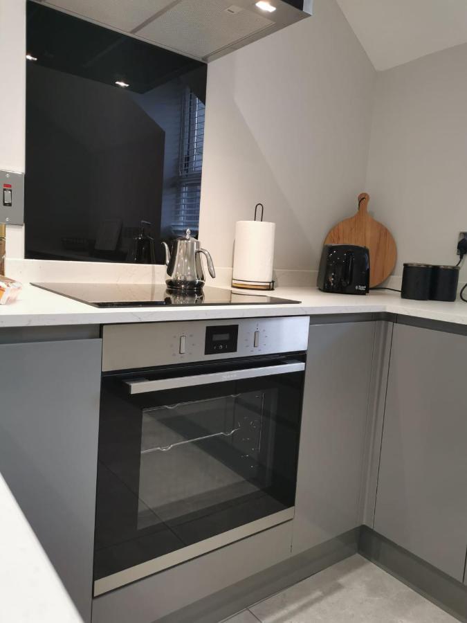 Modern 3-Bed Apartment In Magherafelt Sleeps 8 Zewnętrze zdjęcie